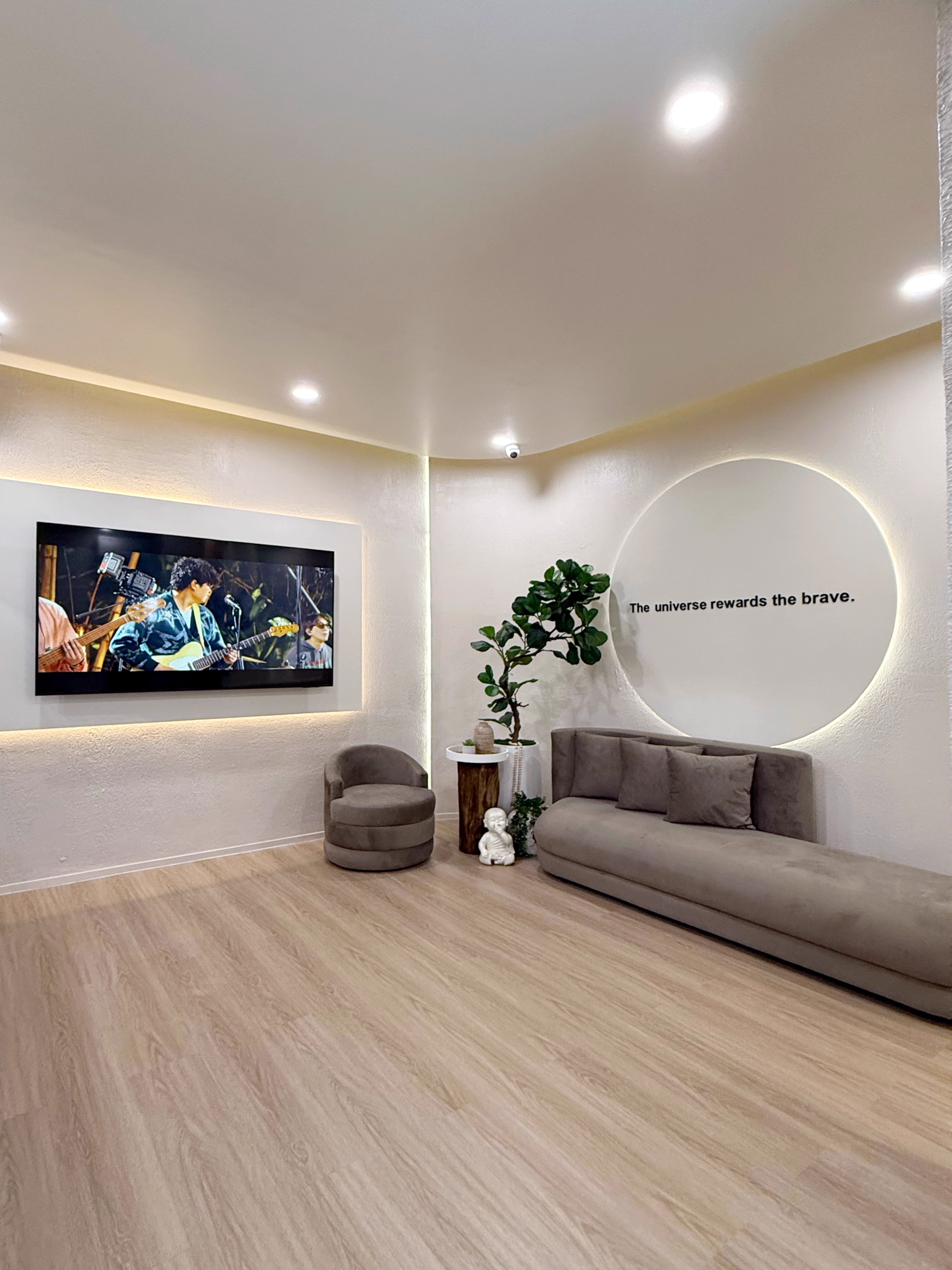 Dr. Llane Gonzales-Chong Dental Clinic, photograph 2