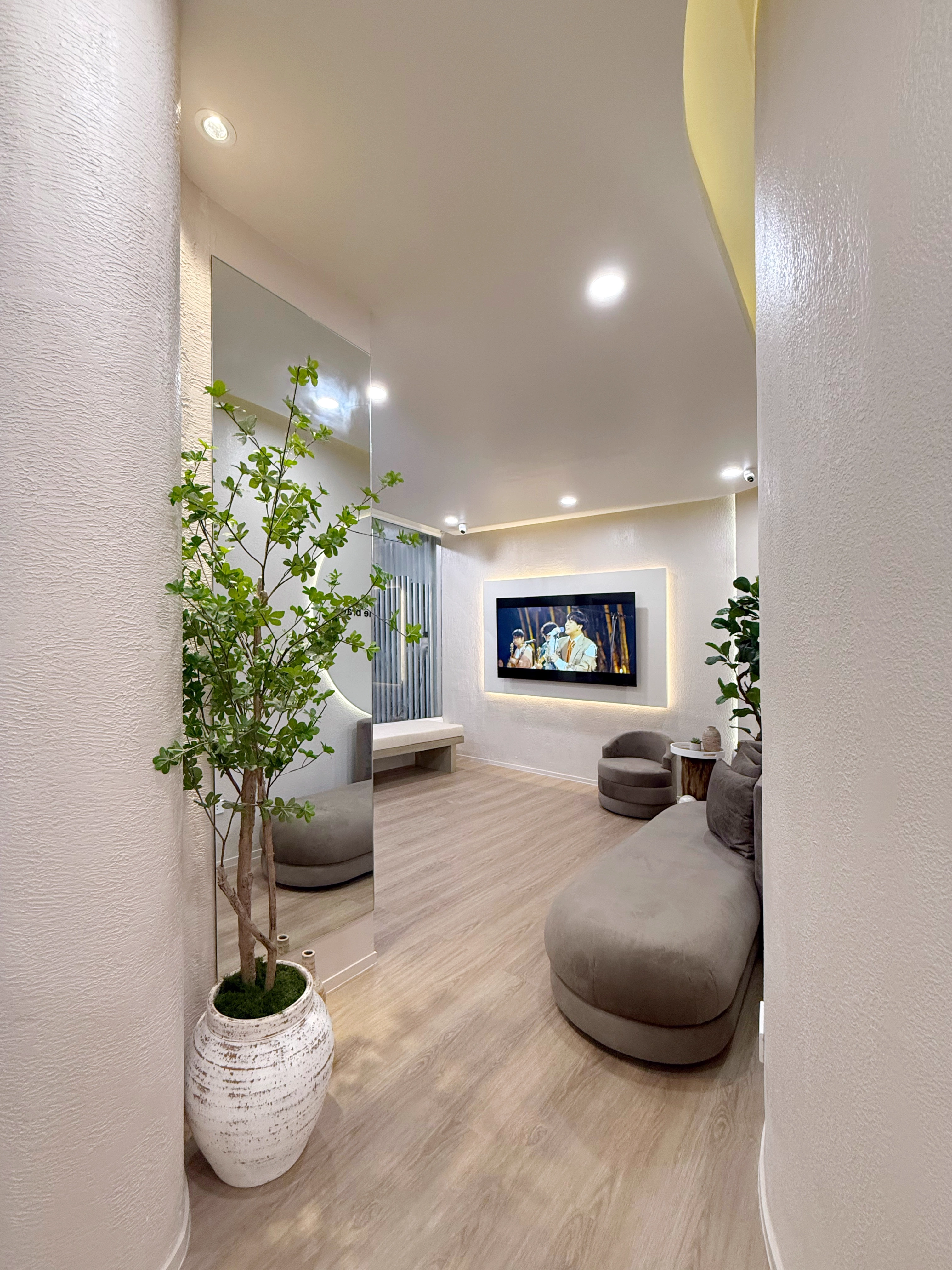 Dr. Llane Gonzales-Chong Dental Clinic, photograph 3
